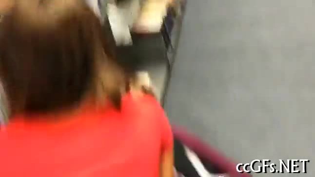 Lad fingers pussy of a teen